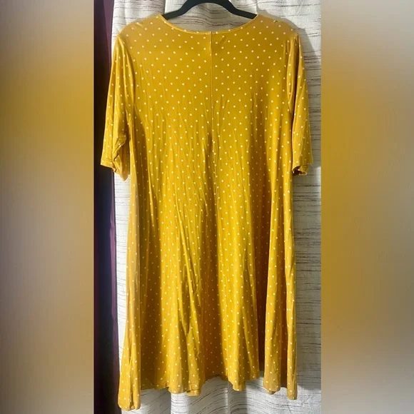 Old Navy A-Line Orange Midi Dress with Crew Neck and Short Sleeves - Picture 9 of 11